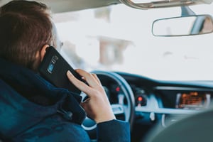 Renforcement des lois sur l'usage du téléphone au volant en 2021 image