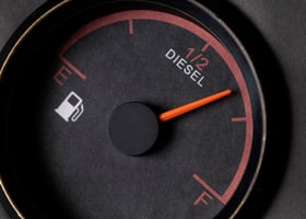 7 Tips to Save Fuel and Drive Safely image